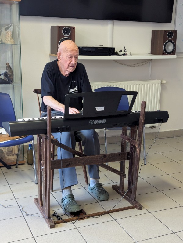 PXL_20260306_125856543.jpg, 110kB