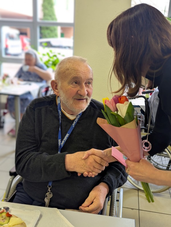 PXL_20260326_132010769.PORTRAIT.jpg, 103kB